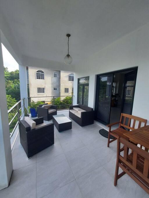 The Willow Apartment Ocho Rios Exterior foto